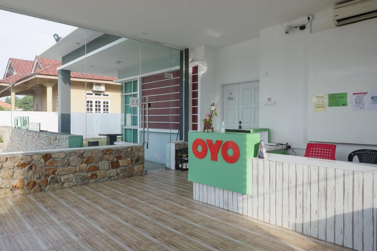 Oyo 90005 Dc Villa Guest House Kuala Rompin Bagian luar foto